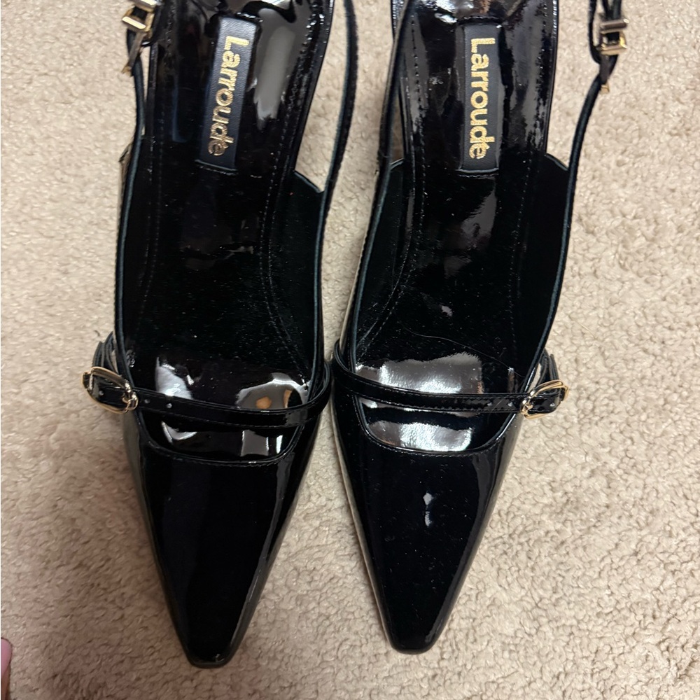 Larroude Black Womens heels